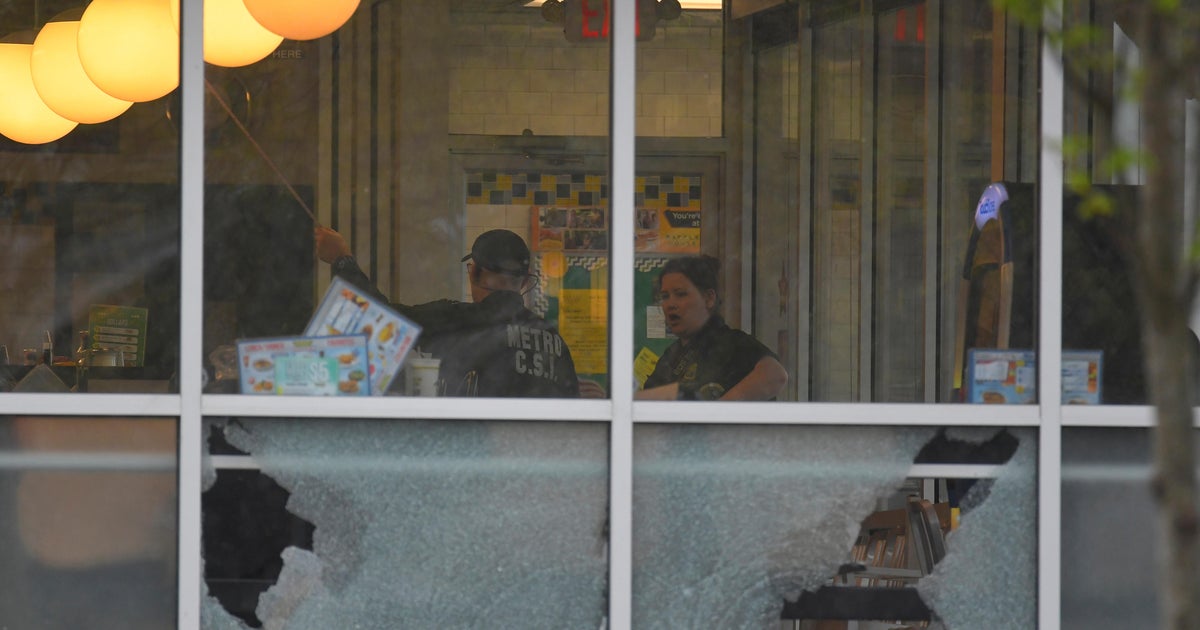 Waffle House shooting leaves 4 dead in Tennessee, victims identified ...