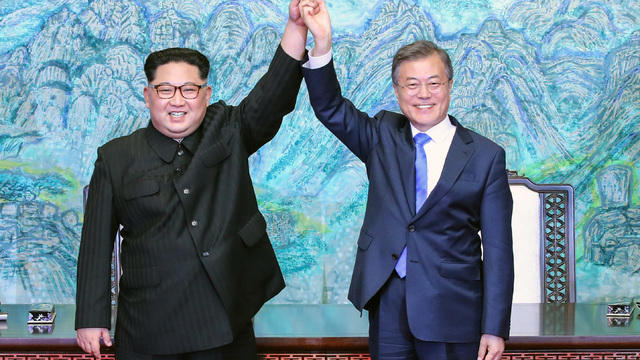 cbsn-fusion-korean-leaders-agree-to-push-for-talks-to-end-war-thumbnail-1556577-640x360.jpg 