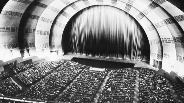 radio-city-music-hall-interior-promo.jpg 