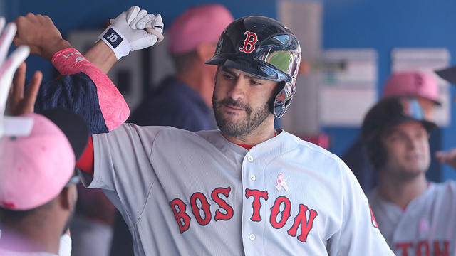 J.D. Martinez undecided on 2022 player option: 'I'm right in the middle