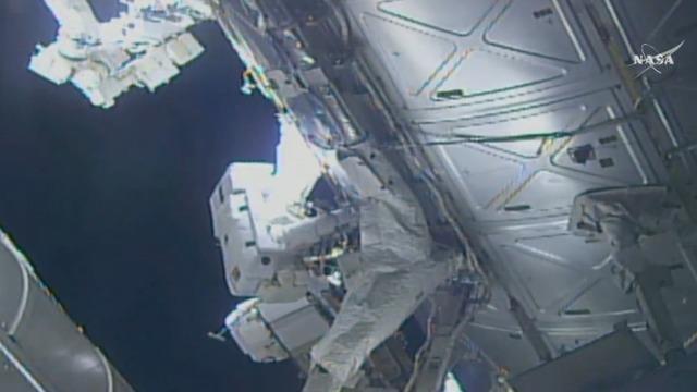 cbsn-fusion-astronauts-spacewalk-outside-international-space-station-today-2018-05-16-thumbnail-1570609-640x360.jpg 