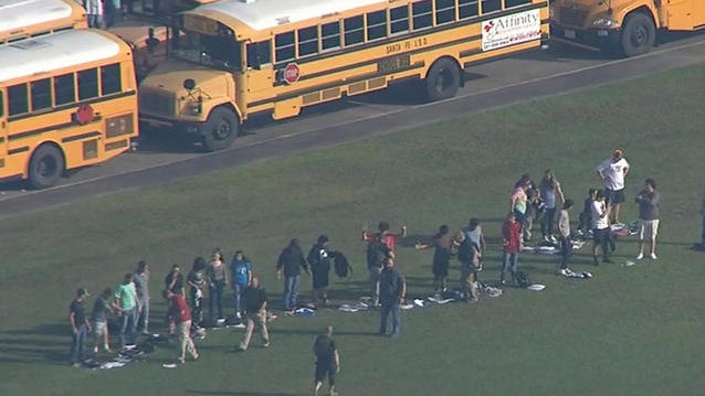 0518-specialreport-schoolshooting-1572506-640x360.jpg 