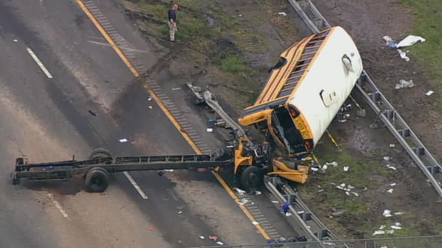 ctm-0518-new-jersey-school-bus-crash.jpg 