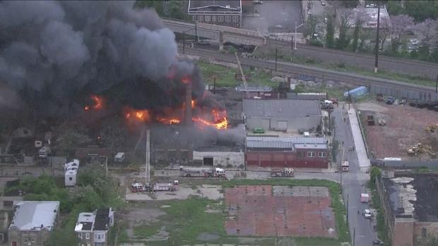 north-phila-warehouse-fire.jpg 