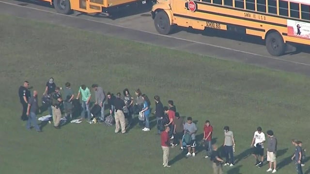 0518-cbsn-qby-texasshootingsuspect-1573112-640x360.jpg 
