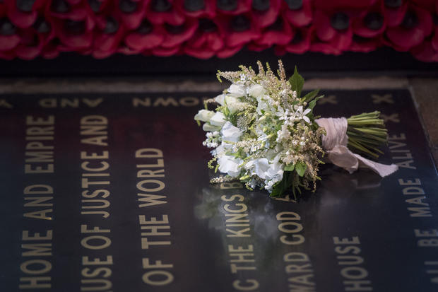 The Duchess of Sussex's Wedding Bouquet Rests On The Grave of The Unknown Warrior 