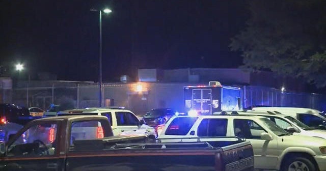 Manhunt for South Carolina prison escapees - CBS News