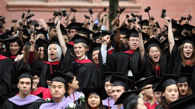 Harvard Ends Early Admission Policy 