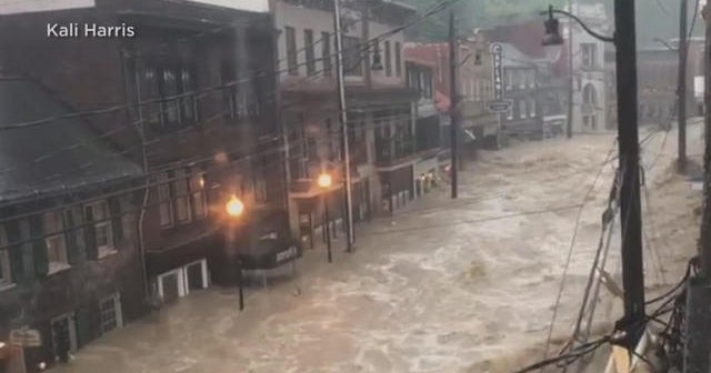 Flash flooding hits Ellicott City, Maryland - CBS News