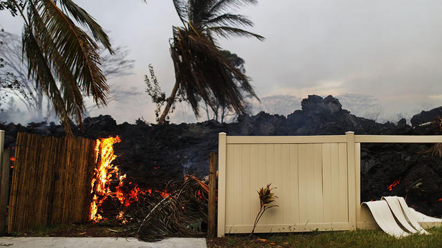 lava-destroys-house.jpg 