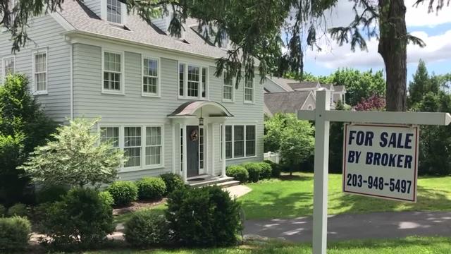 new-canaan-no-for-sale-signs-on-homes-cbs2.jpg 