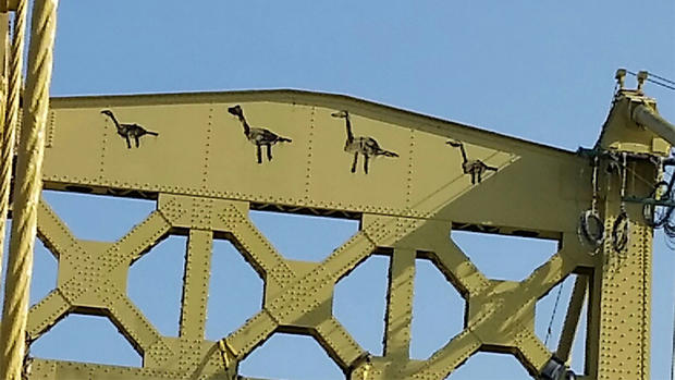 10th street bridge artwork geese 
