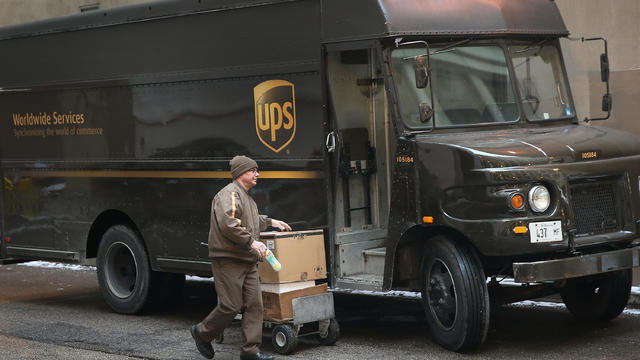 Package Shipping Companies Rush To Delivery Backlog Of Christmas Packages 