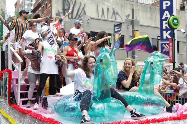 philadelphia-gay-parade-24.jpg 
