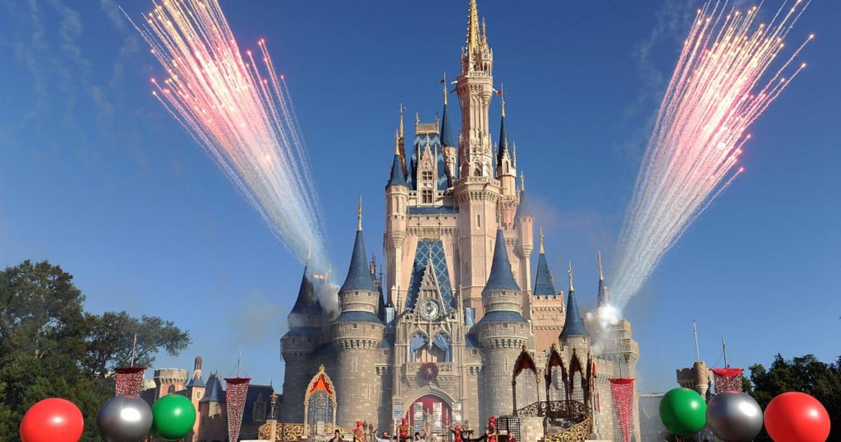 80,000 Could Benefit As Disney Offers To Pay Tuition For Hourly Workers -  CBS Miami
