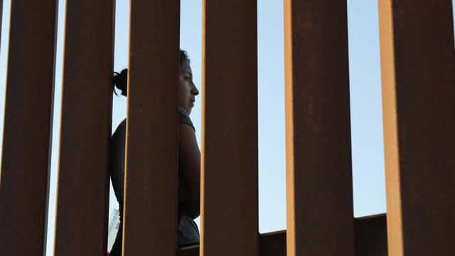 Border Patrol Agents Detain Migrants Near US-Mexico Border 