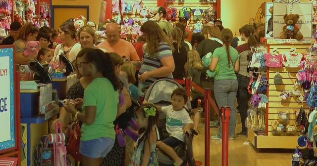 Build-A-Bear customers left in tears following sale cancellation - CBS News