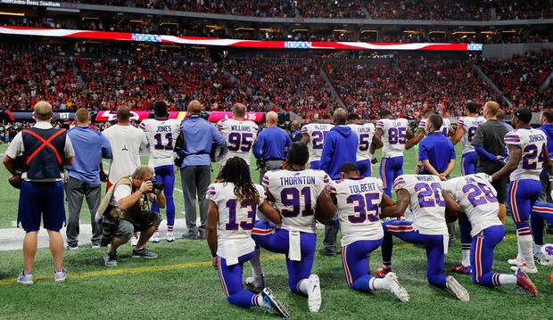 Buffalo Bills kneeling 