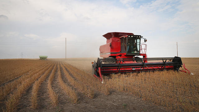 U.S. Farm Earnings Drop 14.6 Percent In Third Quarter AFter A Decline In Output 