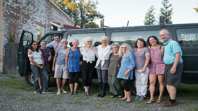 grannytravelseperation-1625228-640x360.jpg 
