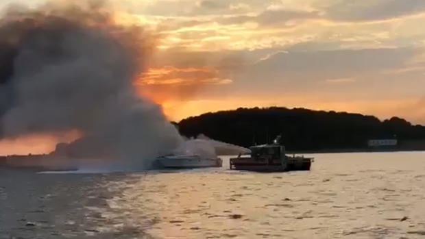 Hull boat fire 