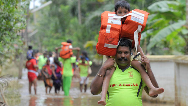 Kerala, India, flooding kills hundreds 