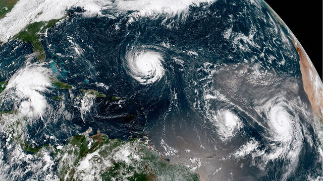 hurricane-florence-1030488212.jpg 