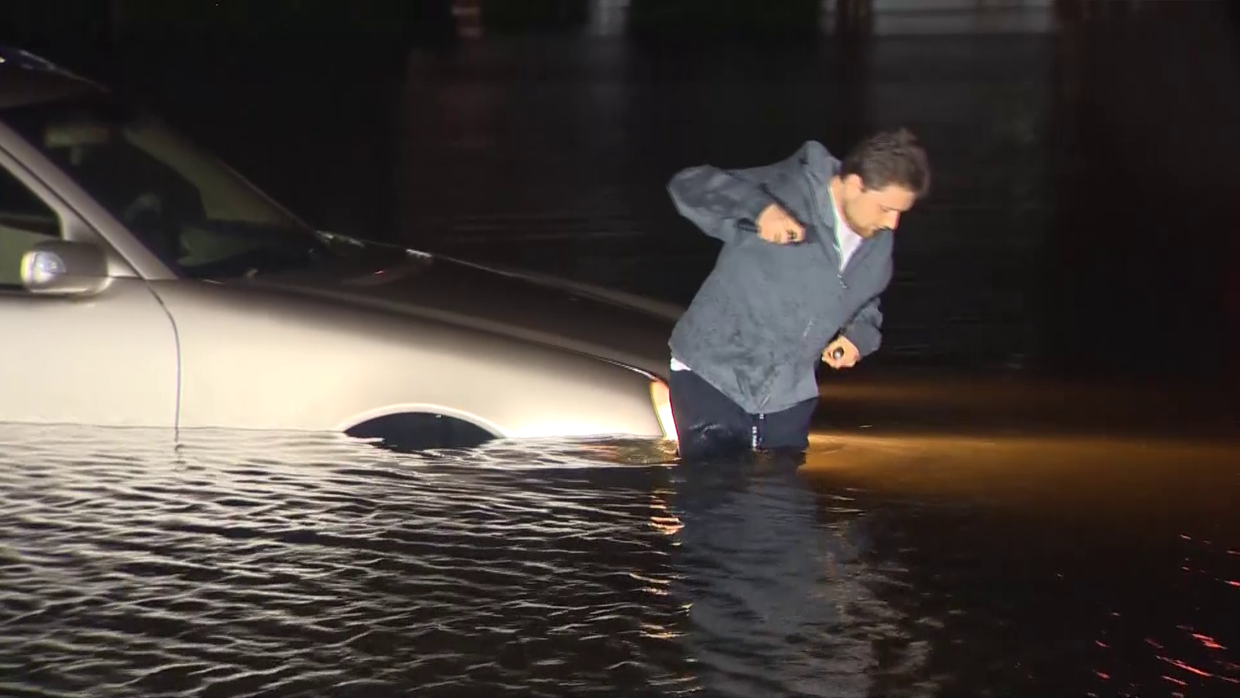 180916-doug-nickerson-flooded-street02.png 