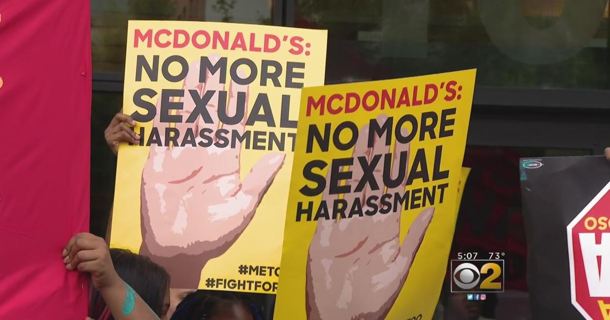 Mcdonalds Workers Strike Outside Corporate Hq Over Sexual Harassment Cbs Chicago 