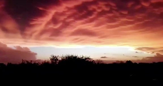 Massive Thunderstorm Creates Orange Glow Over Argentina Sky CBS News massive-thunderstorm-creates-orange-glow-over-argentina-sky-cbs-news