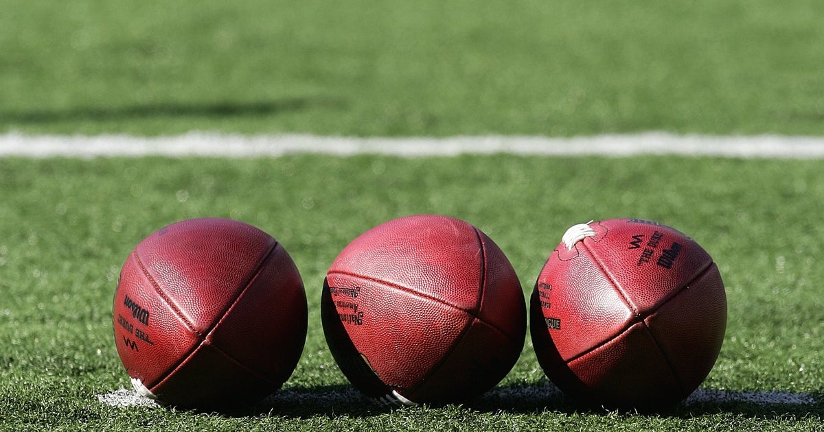 Georgia HS Football Player Dies From Injuries Sustained In Game - CBS ...