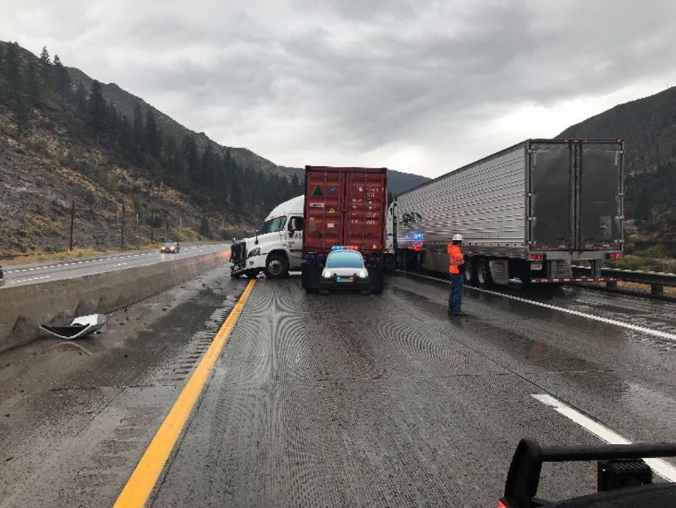 Big Rig Crash On Westbound I-80 In Truckee Causing Delays - CBS Sacramento