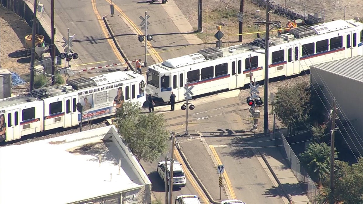 Pedestrian Hit And Killed By Light Rail Train In Denver - CBS Colorado