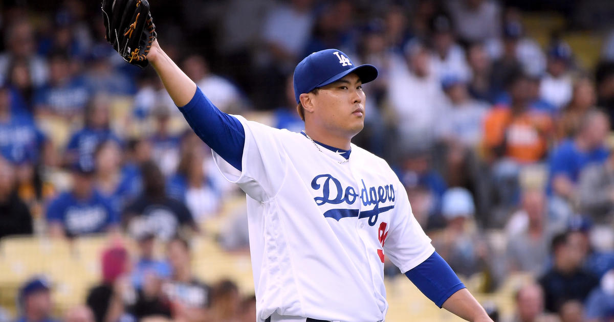 Hyun-Jin Ryu wins NLDS Game 1 for Dodgers