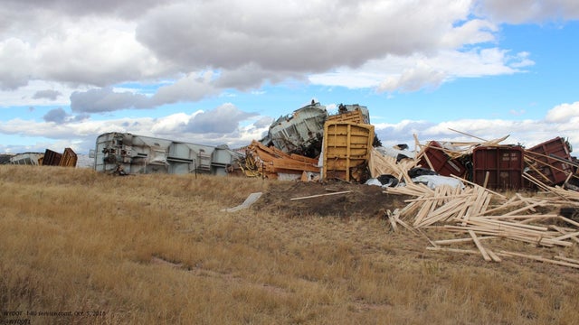 cheyenne-train-derail-3-wydot-district-1-fb.jpg 
