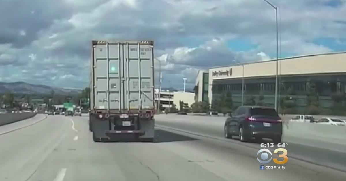 Dash cam footage captures semi passing truck over double yellow line on  Highway 5