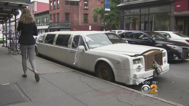 Abandoned Limo In Greenpoint Brooklyn 