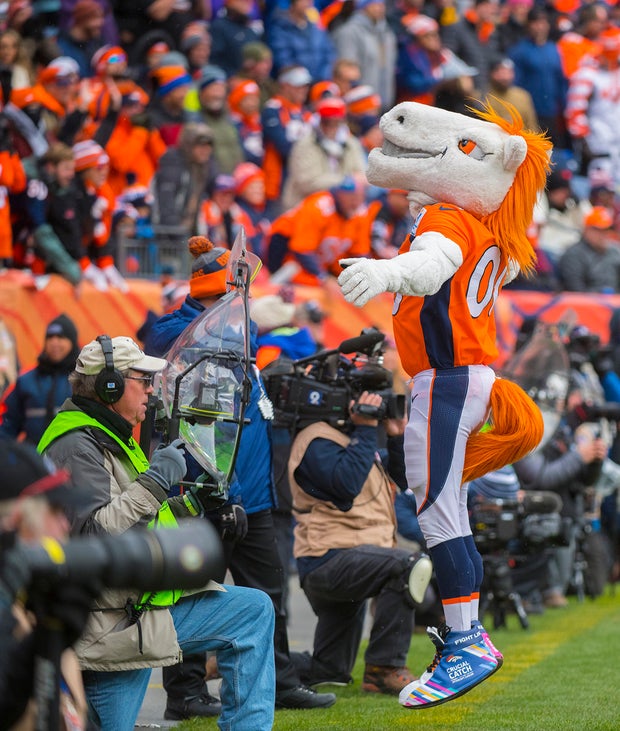 broncos_rams_268.jpg 