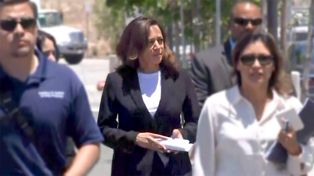 kamala-walks.jpg 