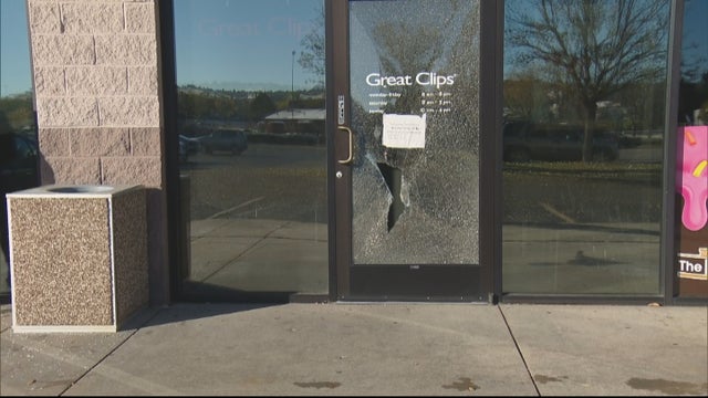 parker-smash-and-grabs-12vo_frame_294.jpg 
