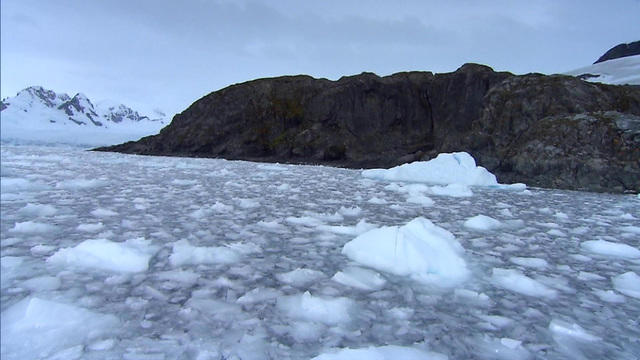 1016-ctm-climatescientists-phillips-1685683-640x360.jpg 