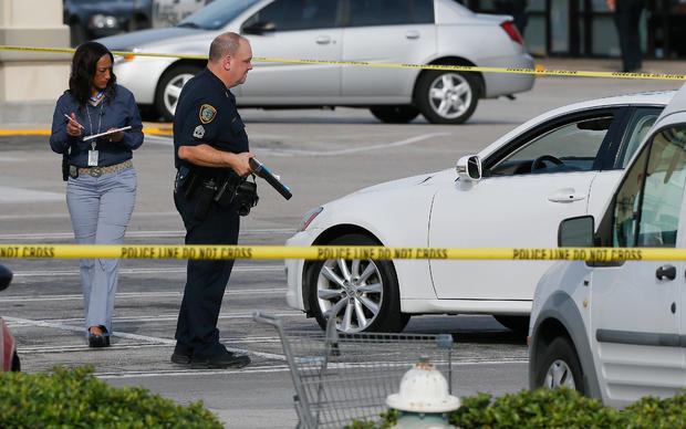 Nine Wounded As Man Opens Fire At Houston Strip Mall 