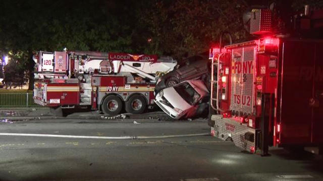 fdny-firetruck-accident-brooklyn.jpg 