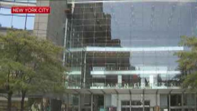 cbsn-fusion-alarm-goes-off-at-cnn-after-suspicious-device-sent-to-ny-offices-thumbnail-1694121-640x360.jpg 