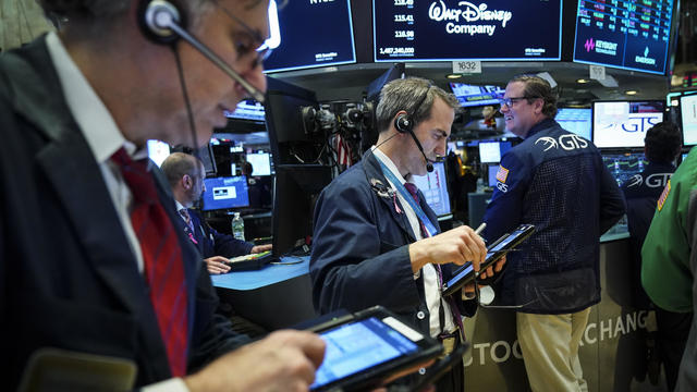 Stocks Take Another Major Plunge As Fears For Economy Rise 