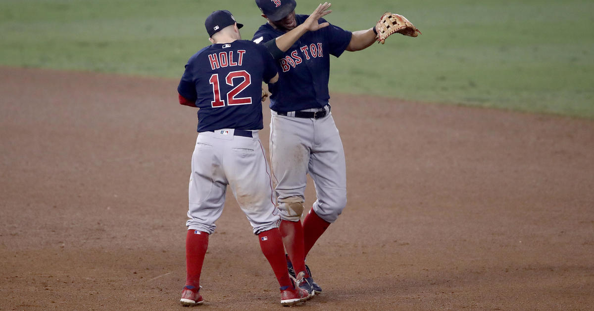 A star-studded crowd watched the Red Sox and Dodgers duke it out in Game 4  of the World Series