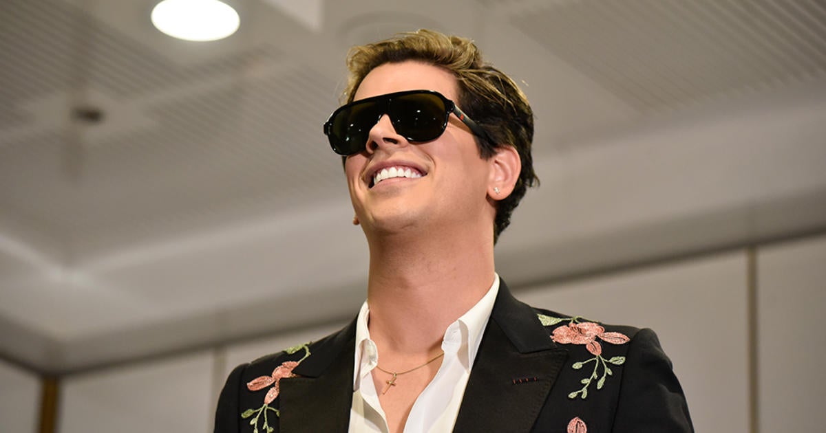 Milo Yiannopoulos Pushing Back After Nyu Postpones Speech Over Safety Concerns Cbs New York