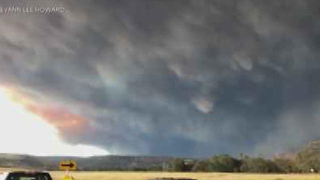 cbsn-fusion-camp-fire-massive-fire-breaks-out-in-california-forces-evacuations-thumbnail-1707580-640x360.jpg 