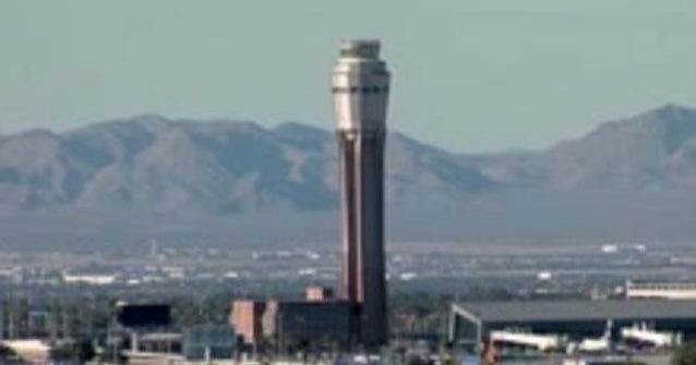 Air traffic controller at Las Vegas McCarran Airport heard slurring her  words as alarmed pilots respond - CBS News