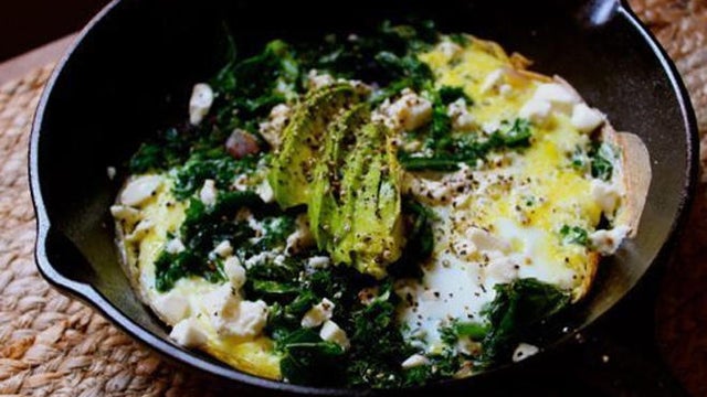 food-heaven-made-easy-kale-skillet-omelette-recipe.jpg 